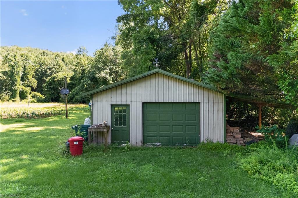 138 Eagle Valley Trail Property Photo 11