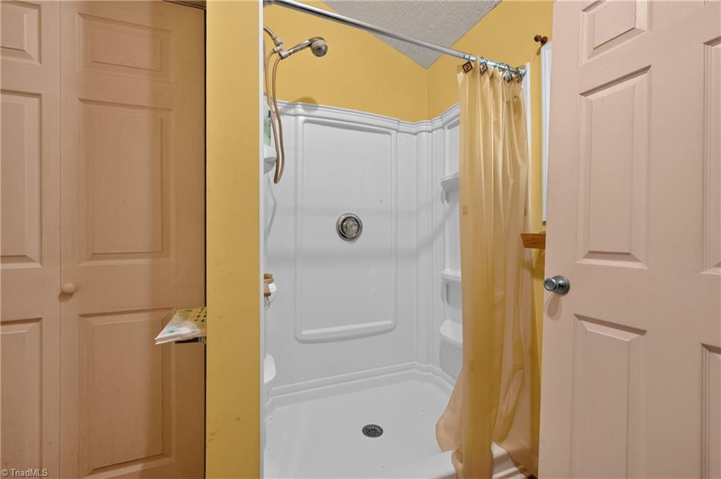 138 Eagle Valley Trail Property Photo 23