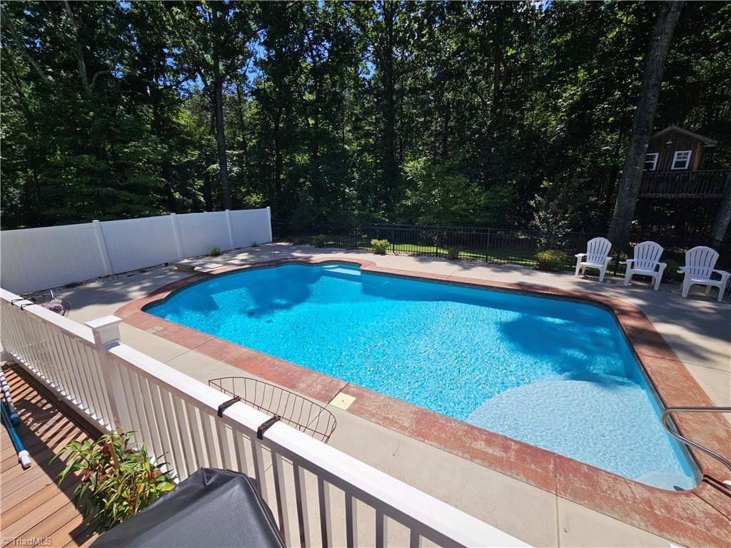 137 Forest Lane Property Photo 28