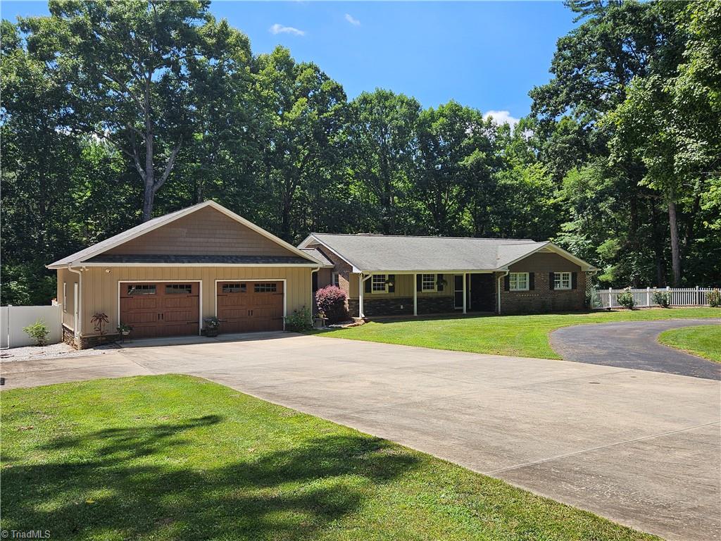 137 Forest Lane Property Photo 31