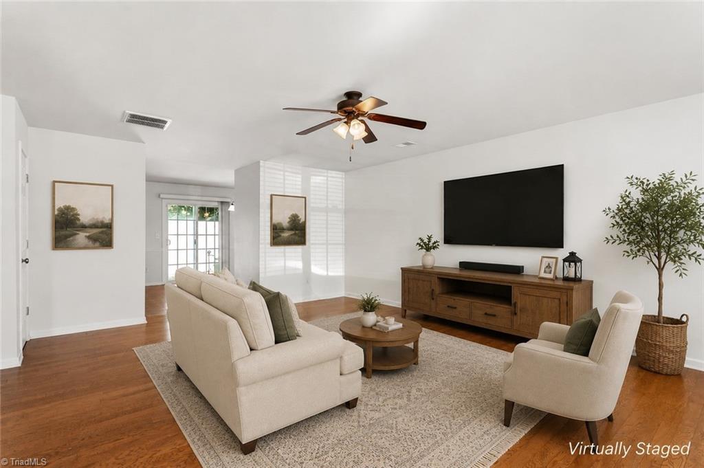 3869 Hickswood Creek Drive Property Photo 2