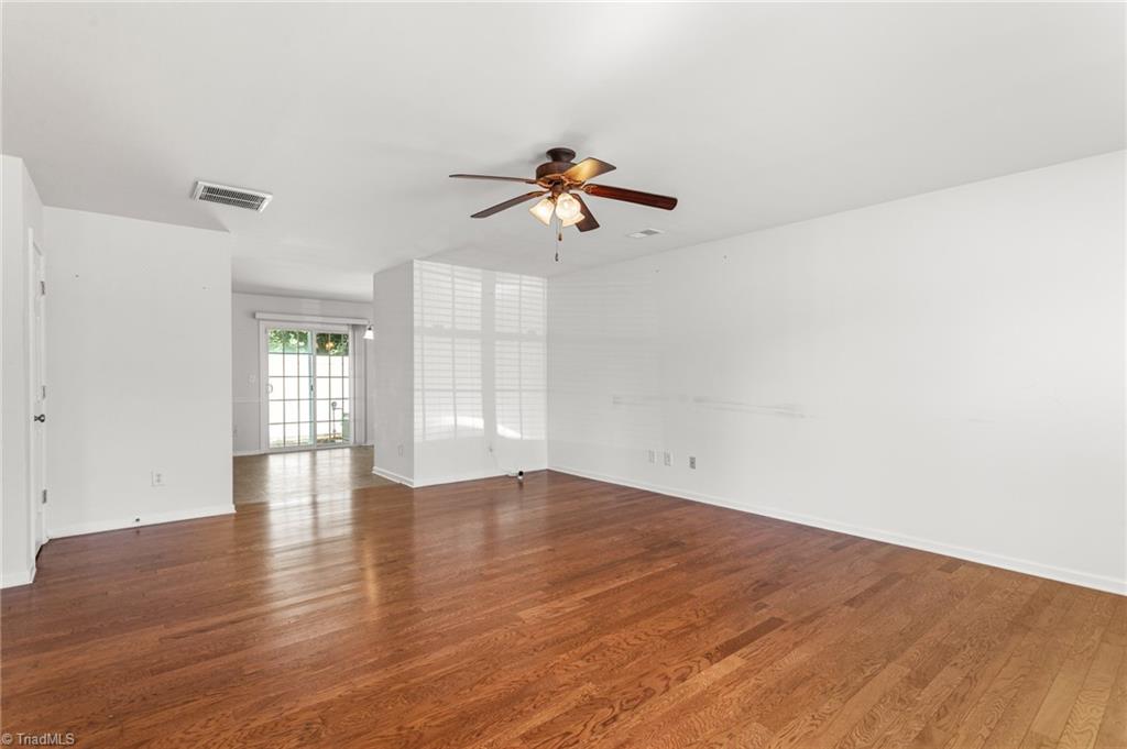 3869 Hickswood Creek Drive Property Photo 3