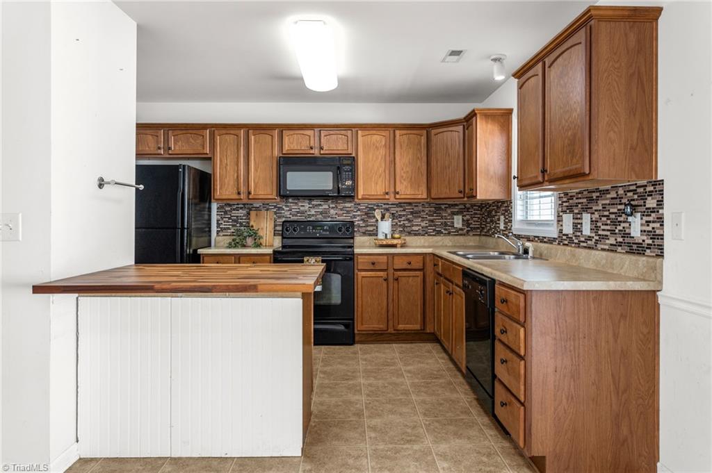 3869 Hickswood Creek Drive Property Photo 11