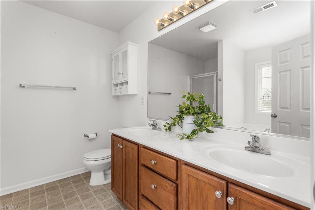 3869 Hickswood Creek Drive Property Photo 20
