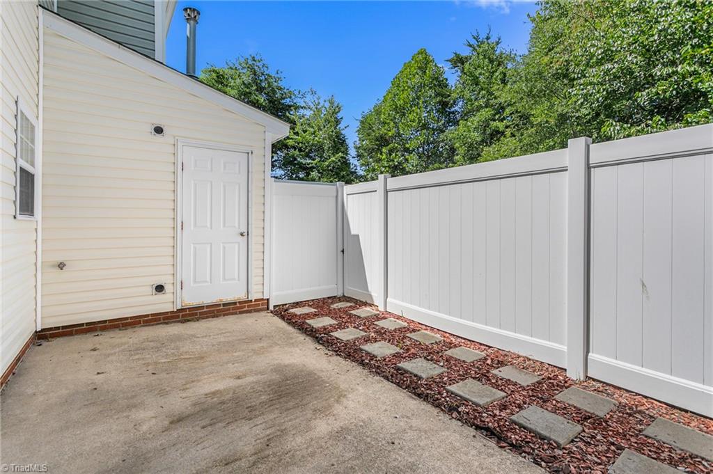 3869 Hickswood Creek Drive Property Photo 31