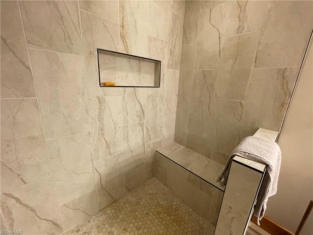 2180 Davis Road Property Photo 13
