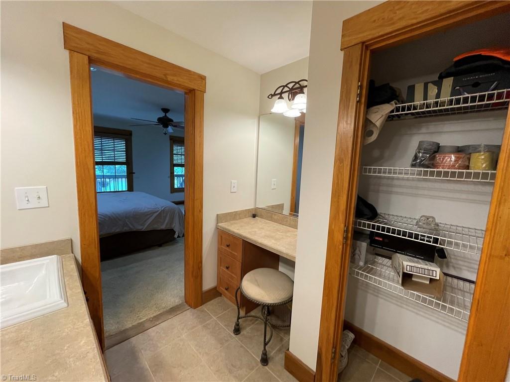 2180 Davis Road Property Photo 15