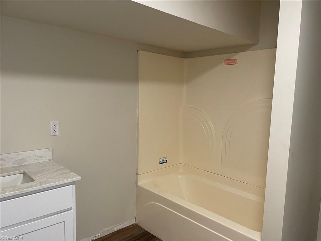 2180 Davis Road Property Photo 24
