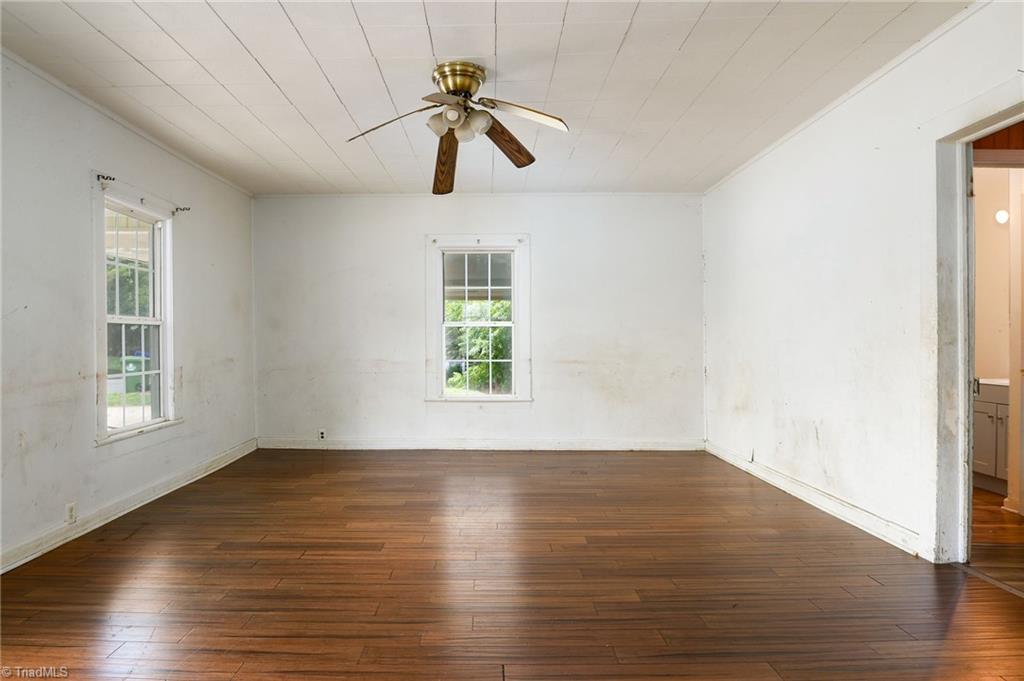 11 Hackney Street Property Photo 10