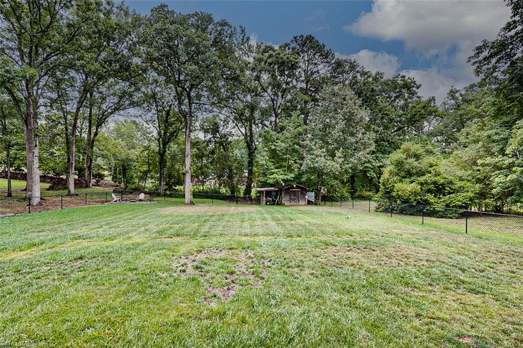 592 Morton Avenue Property Photo 35