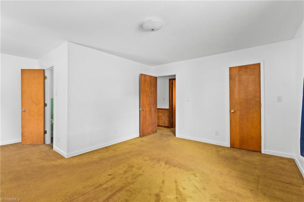 141 Pinelawn Drive Property Photo 13
