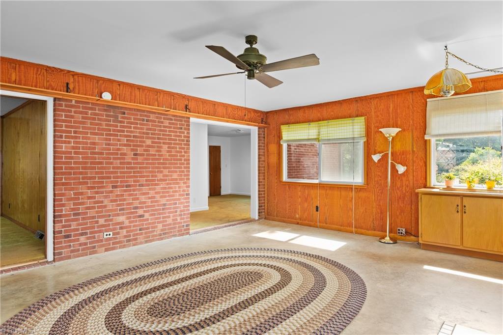 141 Pinelawn Drive Property Photo 21