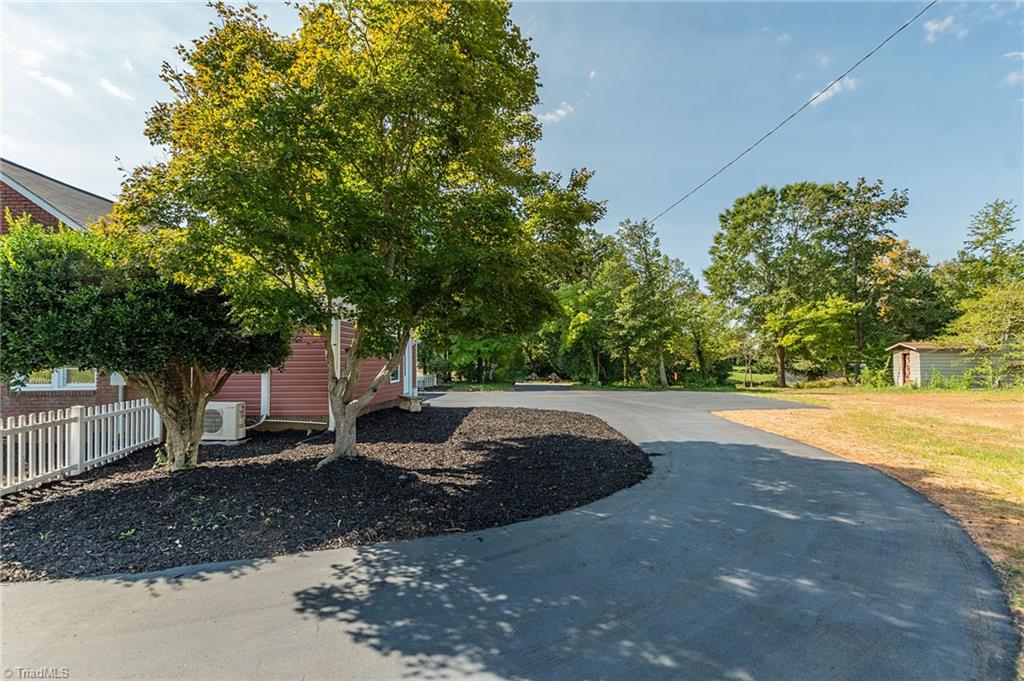 1716 Us Highway 220 Property Photo 2