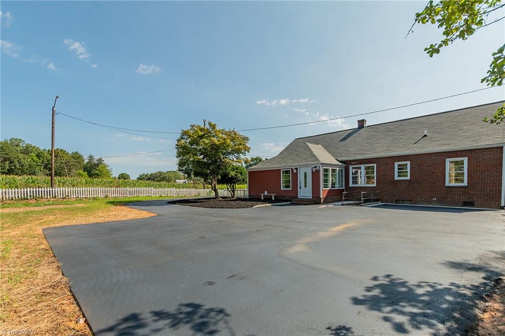 1716 Us Highway 220 Property Photo 4