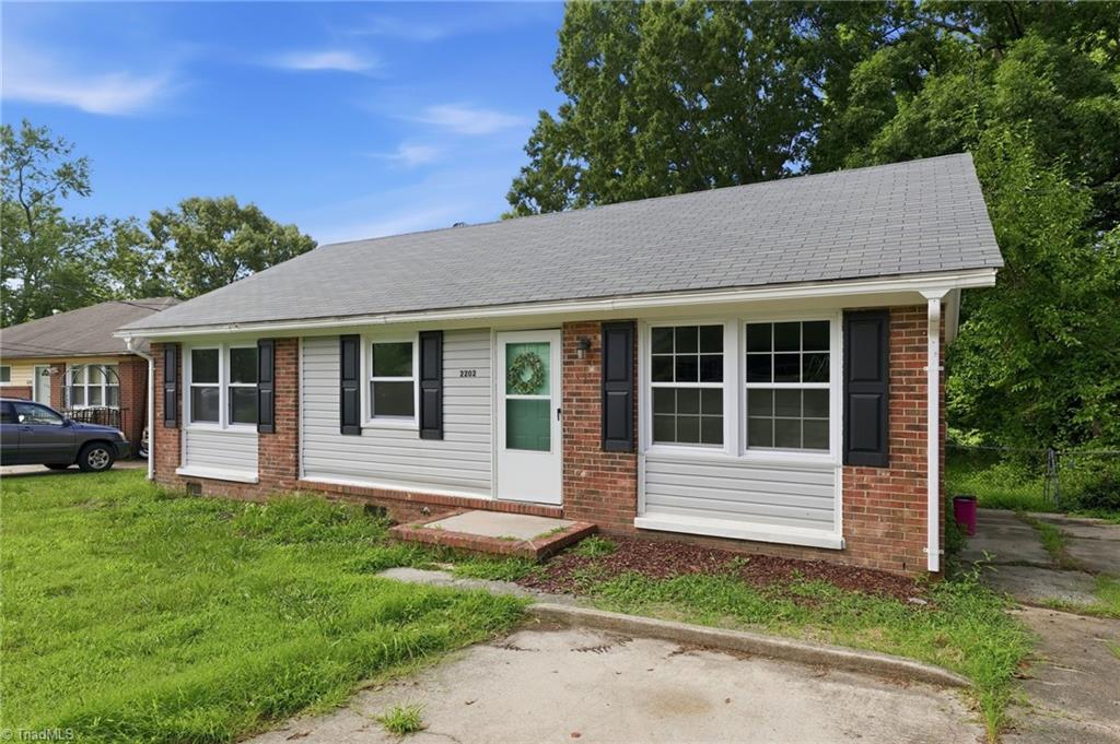 2202 Textile Drive Property Photo 16