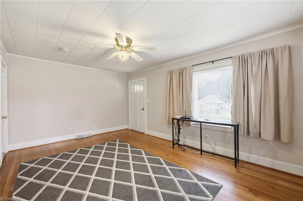 404 Glen Raven Road Property Photo 6