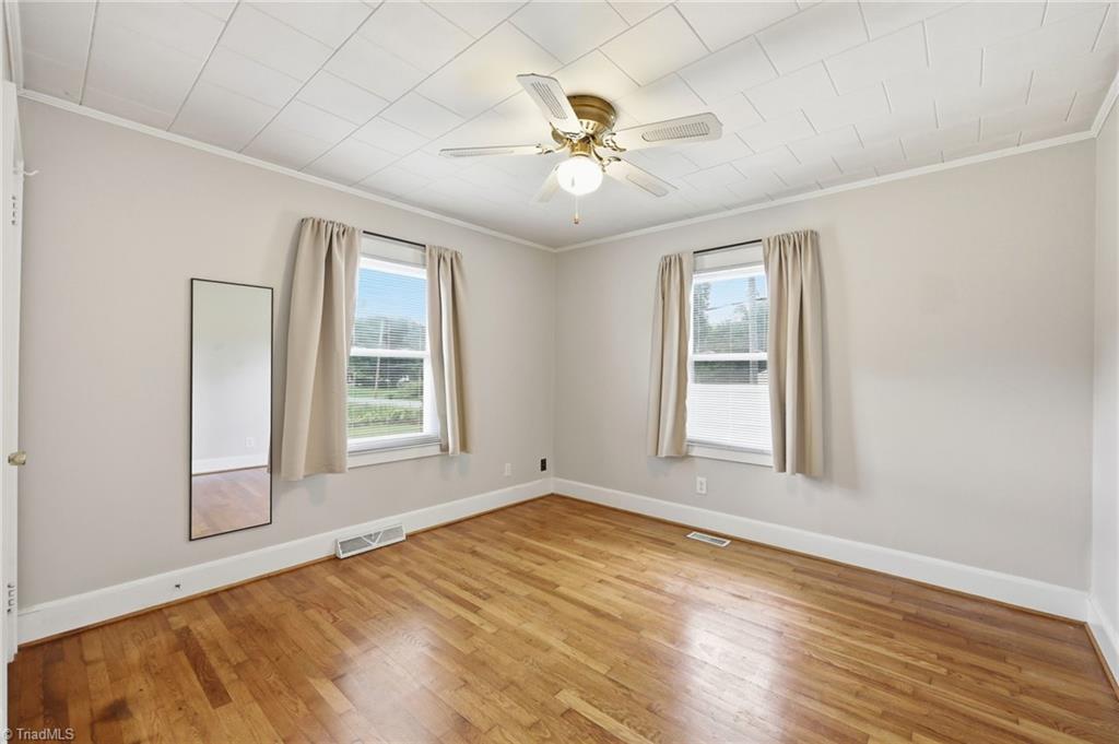 404 Glen Raven Road Property Photo 12