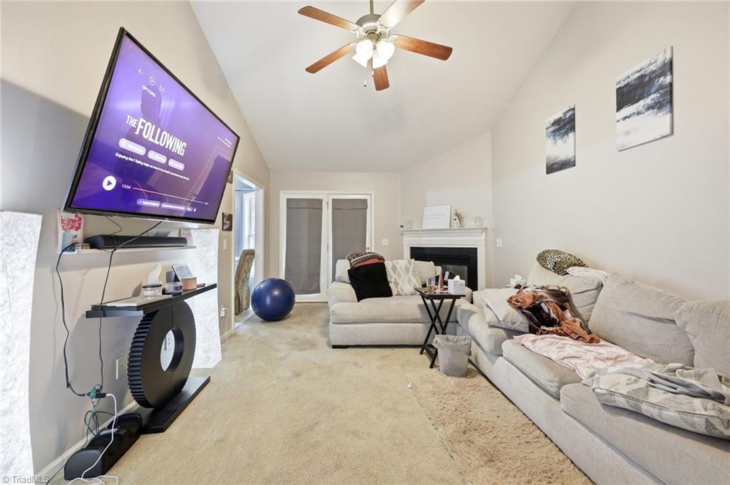 6951 Rangecrest Road Property Photo 3