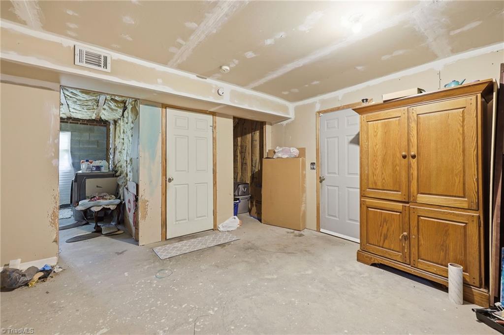 6951 Rangecrest Road Property Photo 23