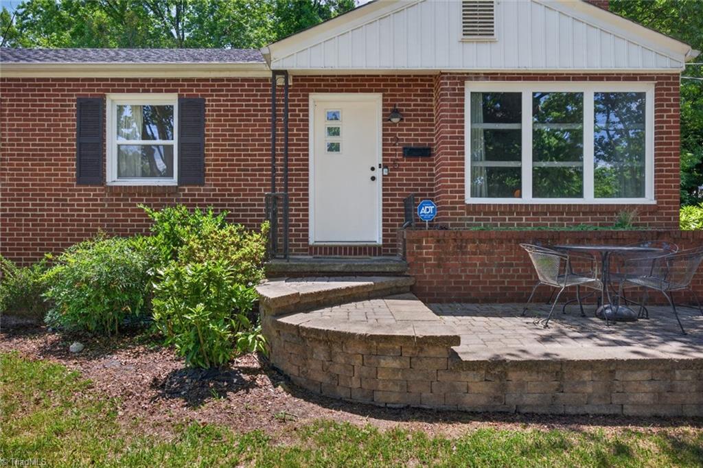 215 S Lindell Road Property Photo 6