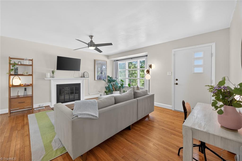 215 S Lindell Road Property Photo 10