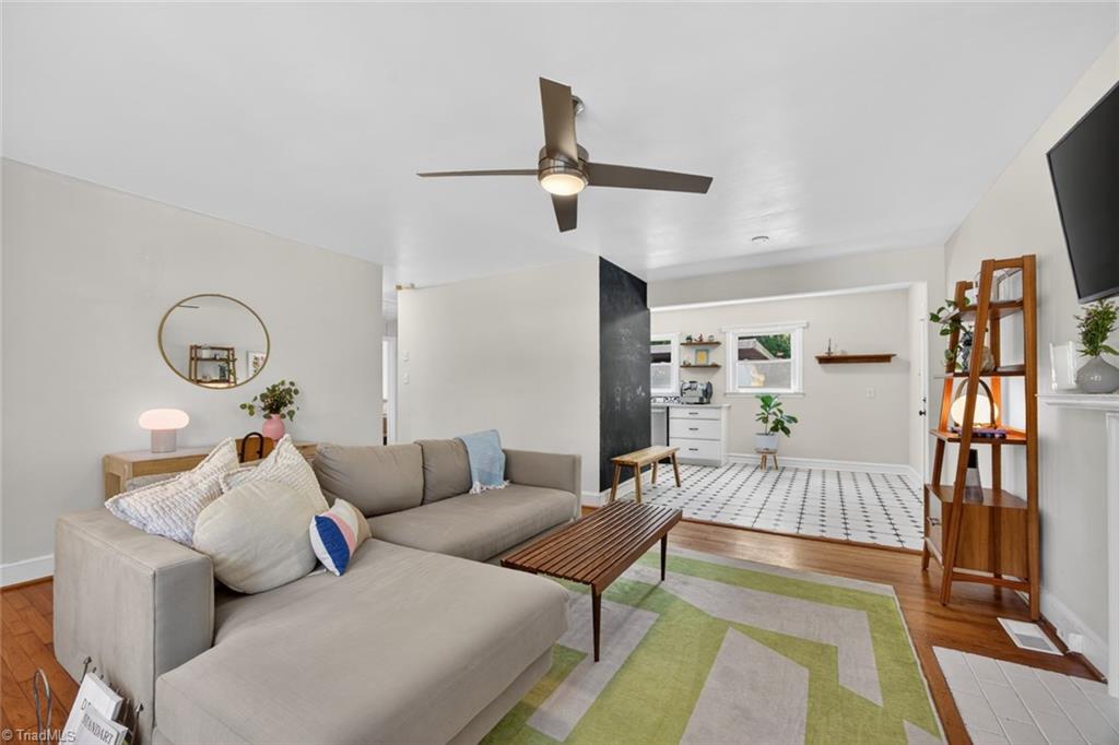 215 S Lindell Road Property Photo 14