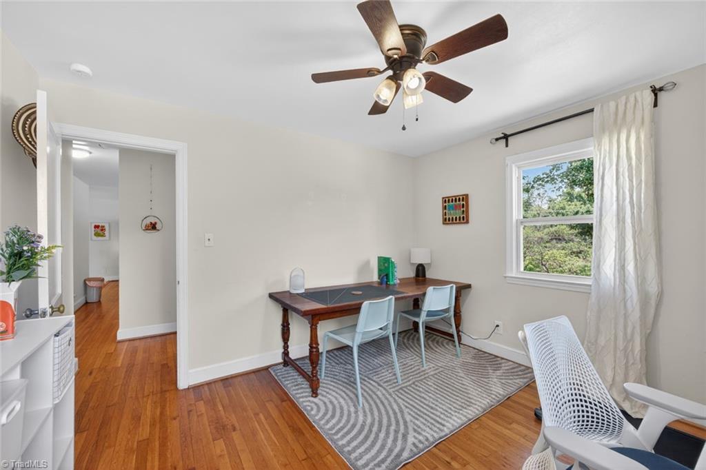 215 S Lindell Road Property Photo 23