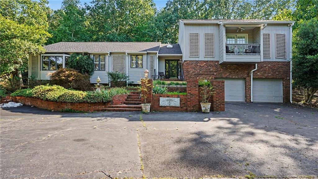 1420 Thayer Drive Property Photo 2