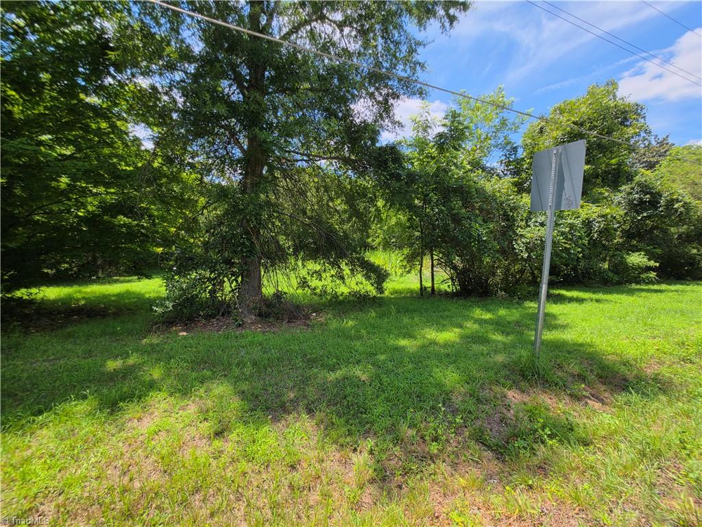 417 Coe Avenue Property Photo 5