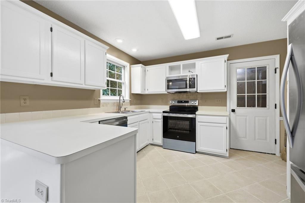 113 Culler Way Property Photo 11