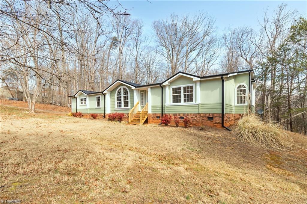 1085 Brookview Lane Property Photo 1
