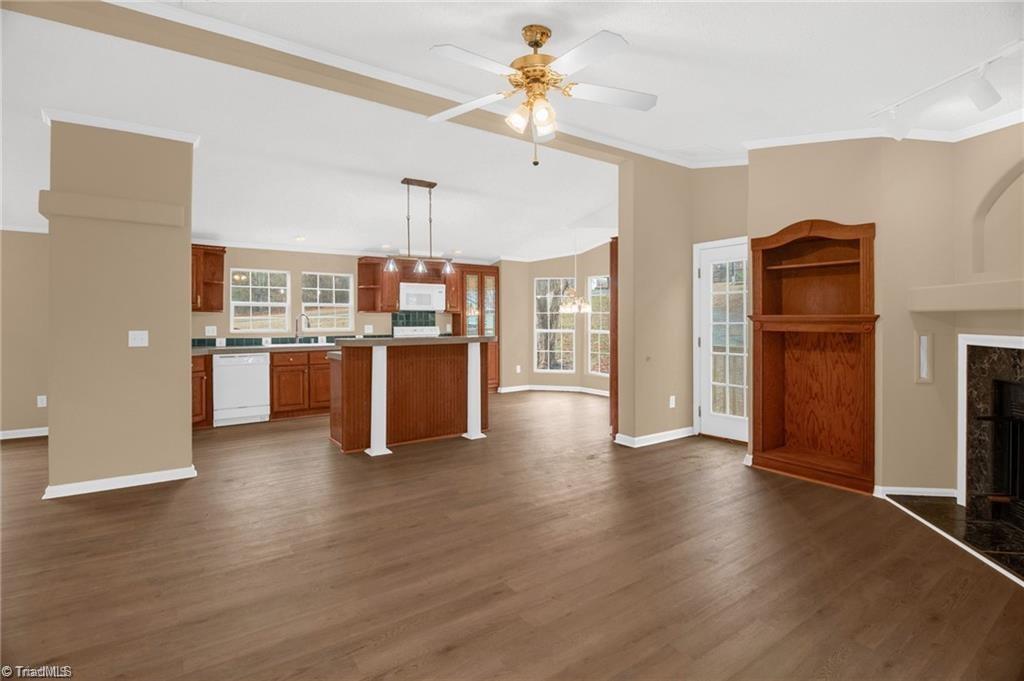 1085 Brookview Lane Property Photo 4