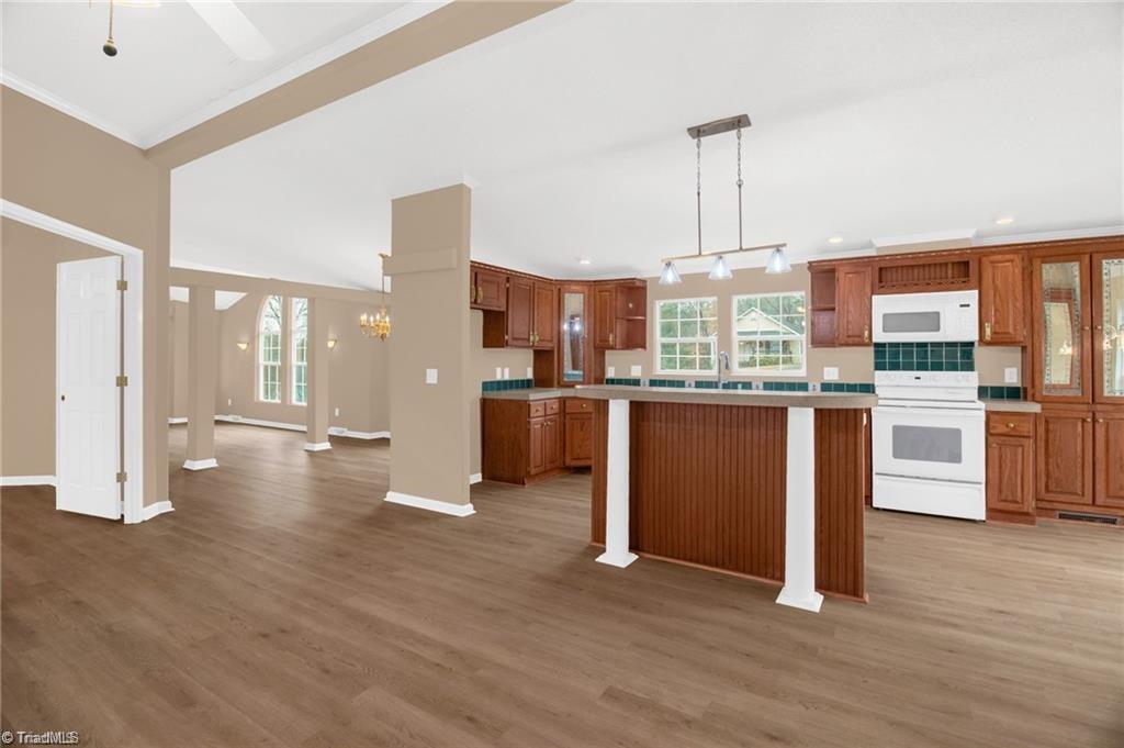 1085 Brookview Lane Property Photo 12