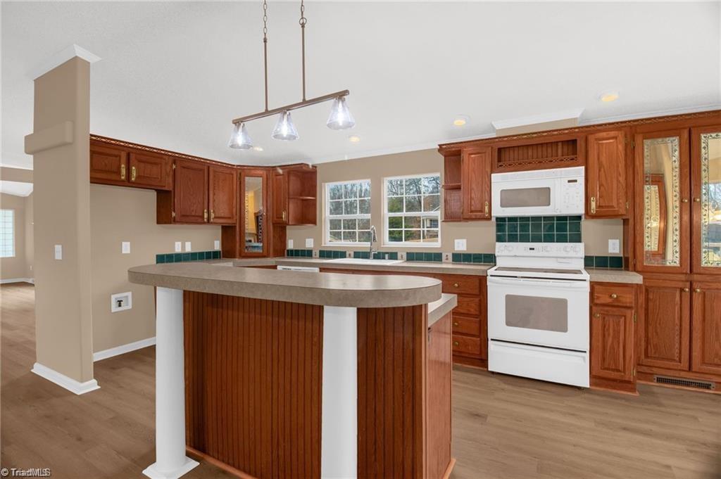 1085 Brookview Lane Property Photo 14