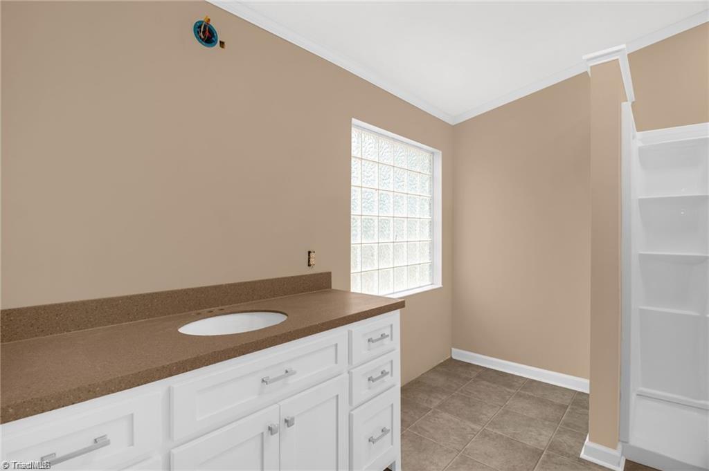 1085 Brookview Lane Property Photo 23