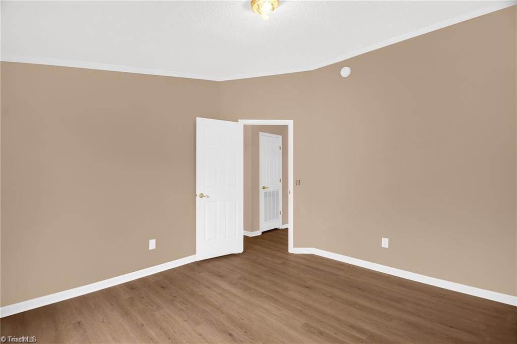 1085 Brookview Lane Property Photo 30