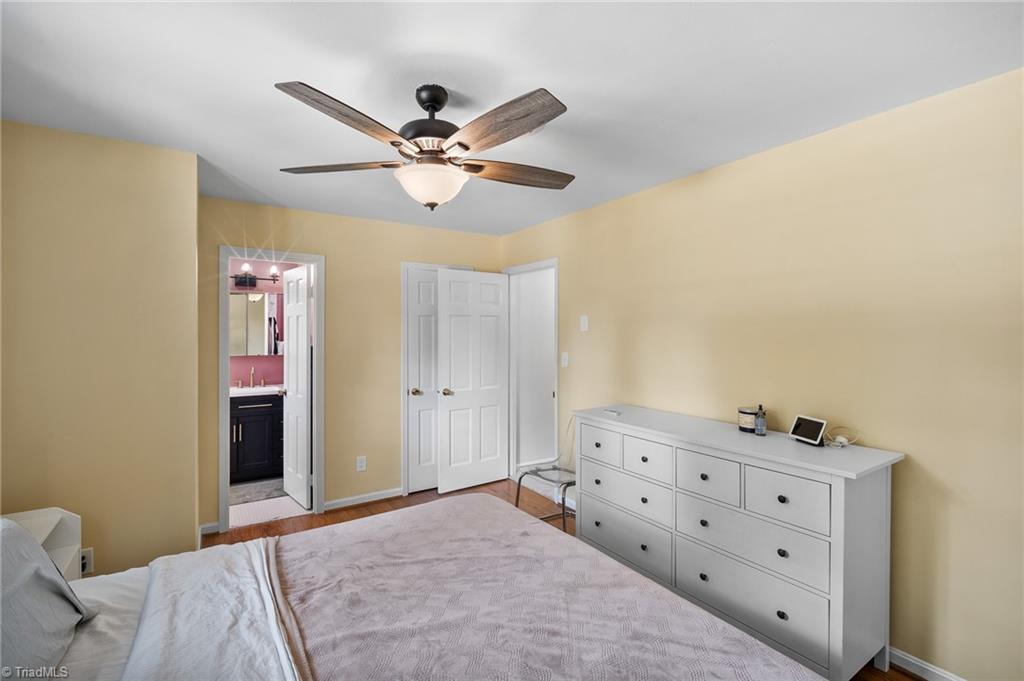 1001 Oakview Road Property Photo 27