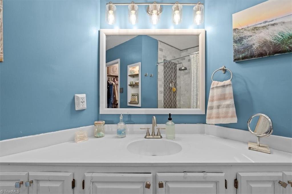 6012 Westhaven Lane Property Photo 10