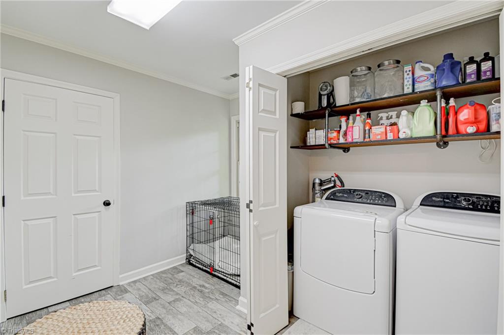 925 Ashley Glen Drive Property Photo 35