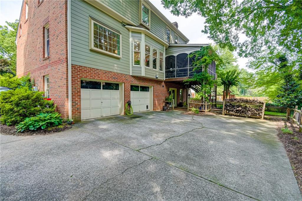 925 Ashley Glen Drive Property Photo 42