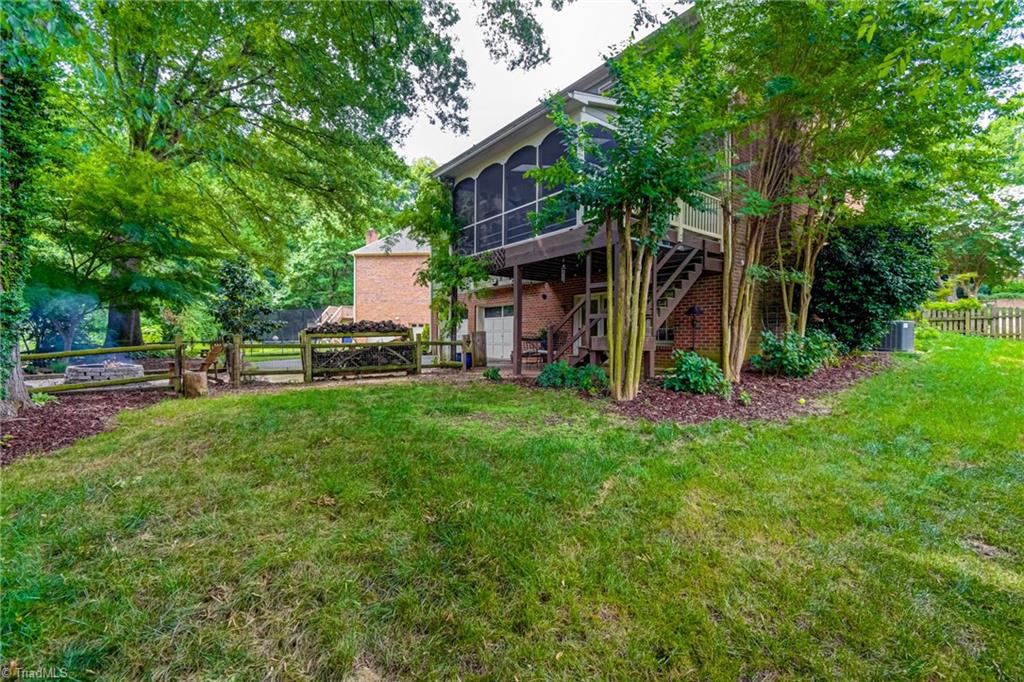 925 Ashley Glen Drive Property Photo 46