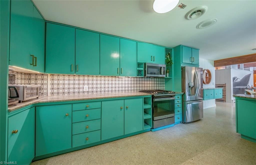 116 Maplewood Avenue Property Photo 11