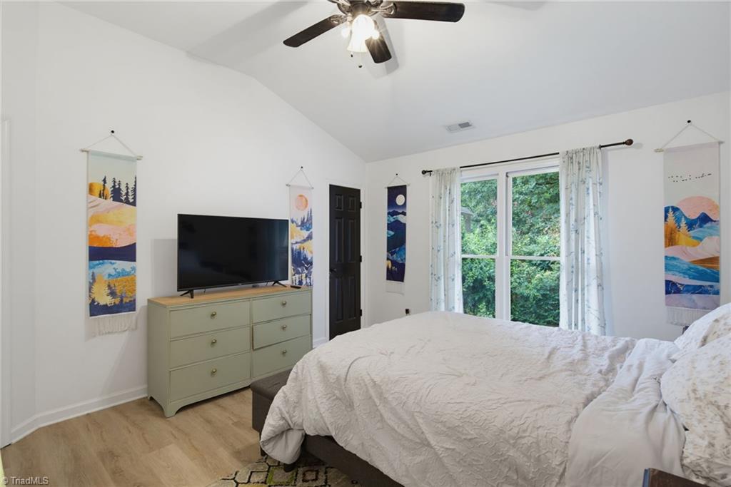 4640 Holly Brook Drive Property Photo 18