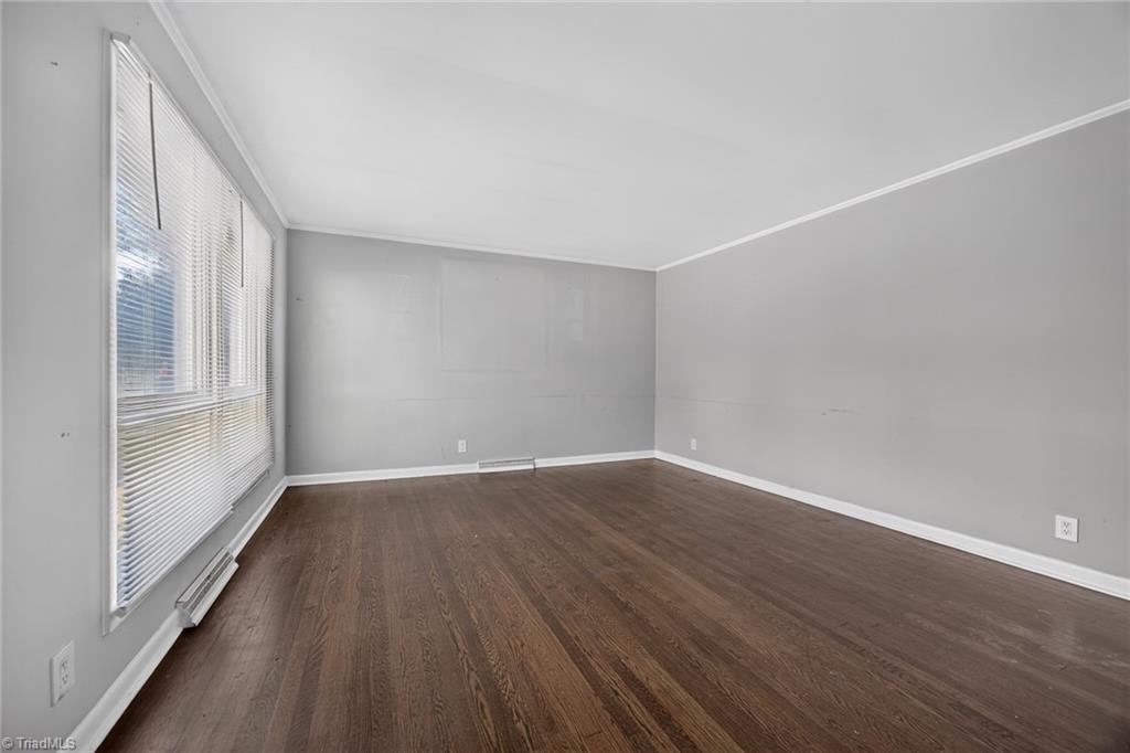 1707 E Cone Boulevard Property Photo 6