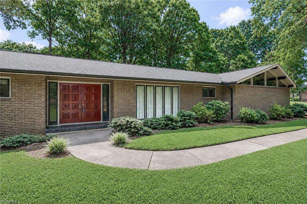 107 Augusta Drive Property Photo 3