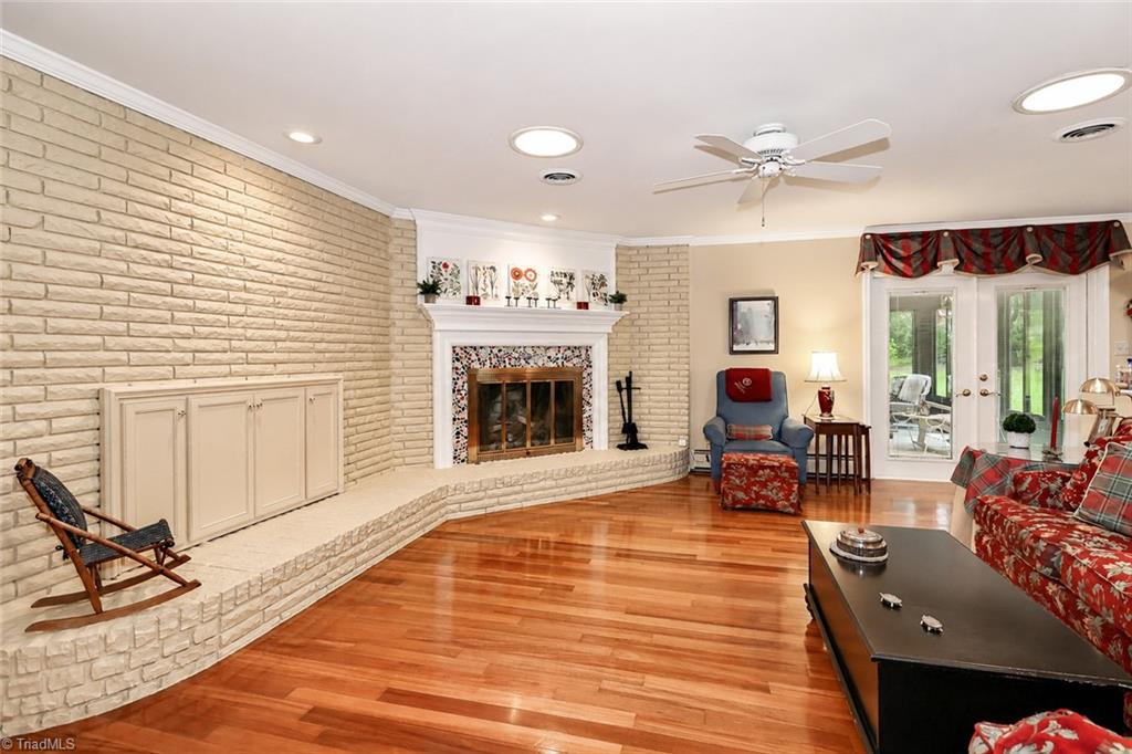 107 Augusta Drive Property Photo 8