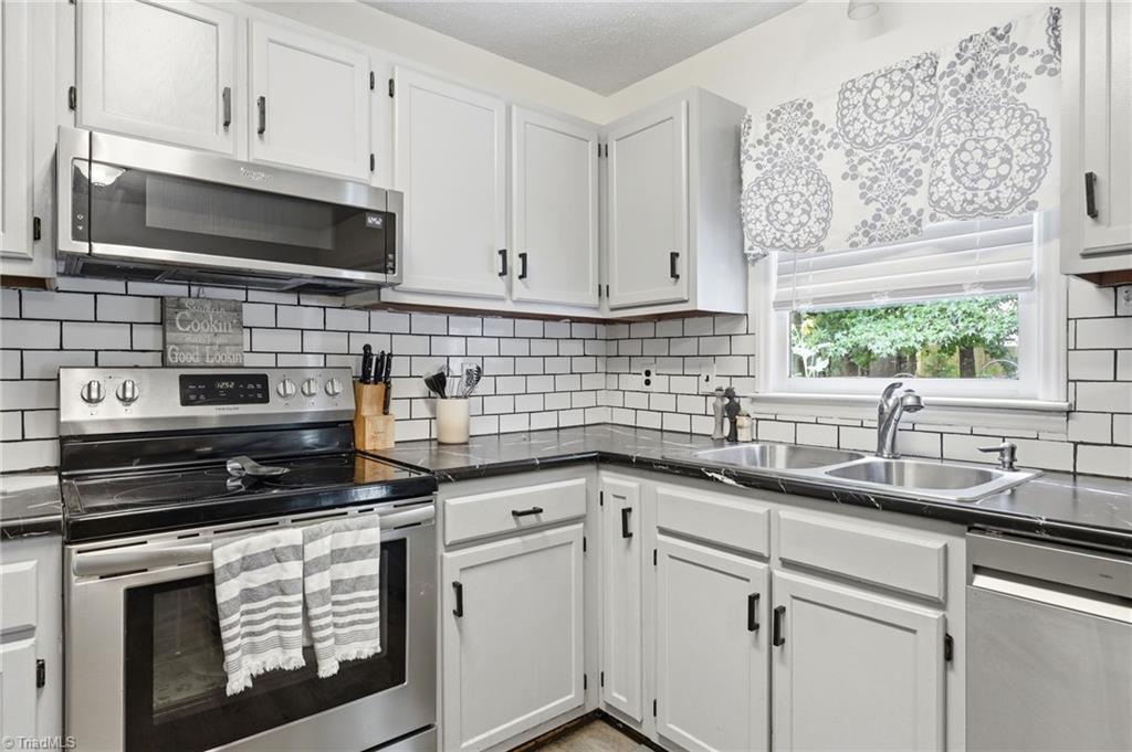 104 Sam Kinley Drive Property Photo 3