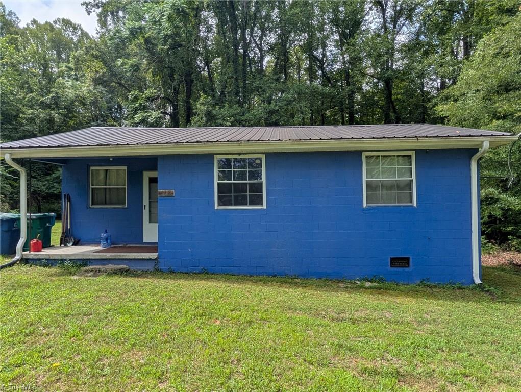 135 Redbud Road Property Photo 1