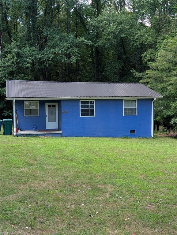 135 Redbud Road Property Photo 2