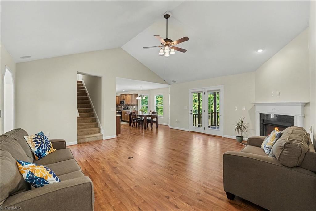 8430 Rumbley Road Property Photo 4